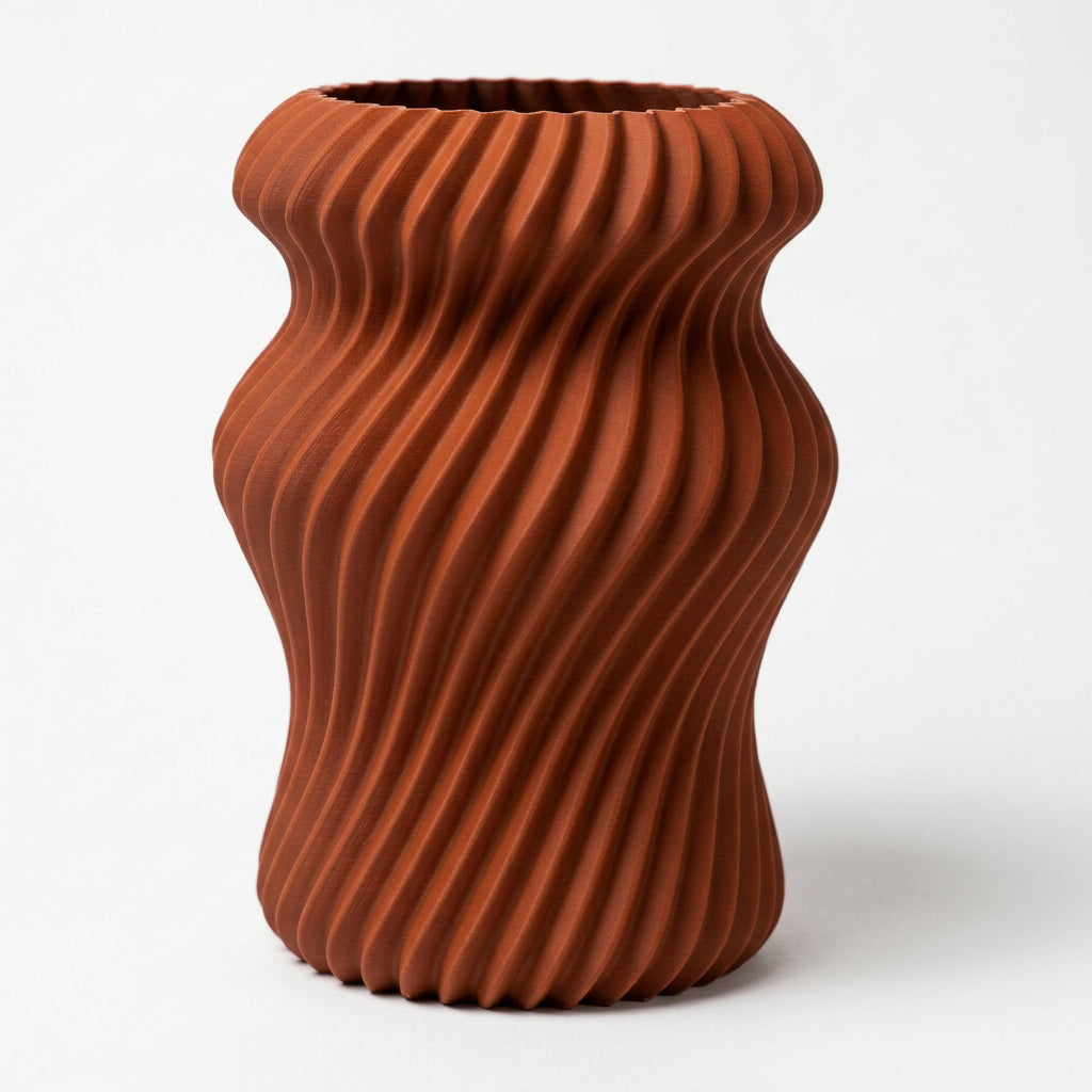 Vireva 3D-geprinte vaas in terracotta op witte achtergrond